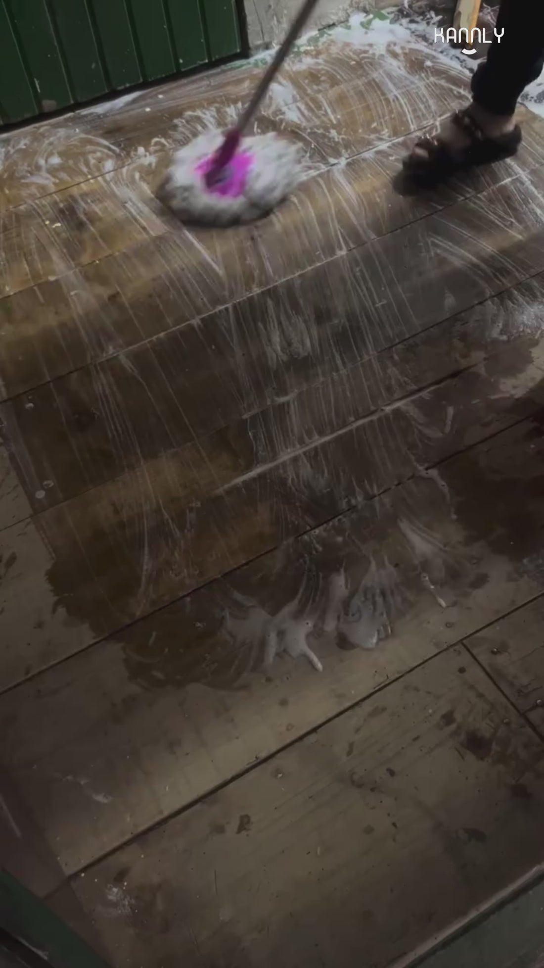 Self-Twisting 360° Water Rotating Mop – Microfiber Cleaning Mop with Steel Handle video